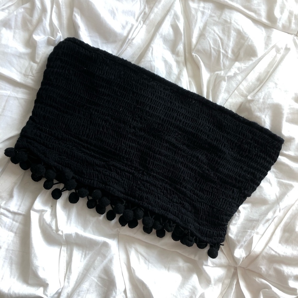 Black Cropped Tube Top - festival look